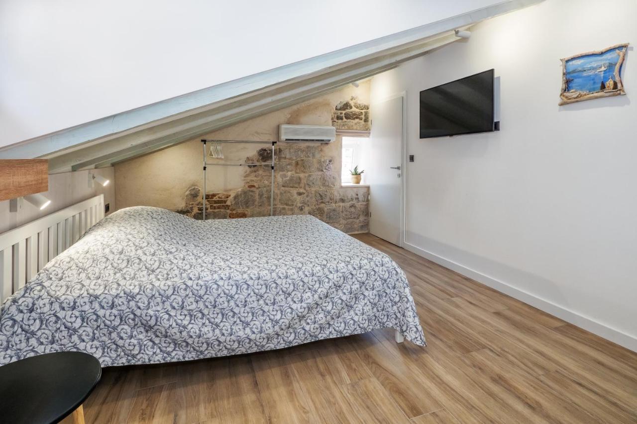 Sweet Rooms Luri Split Exterior foto